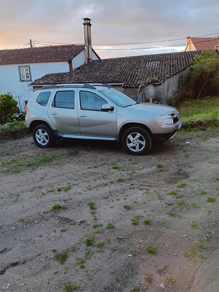 Foto 1 Dacia duster