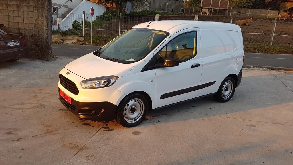 Foto 1 FORD TRANSIT COURIER
