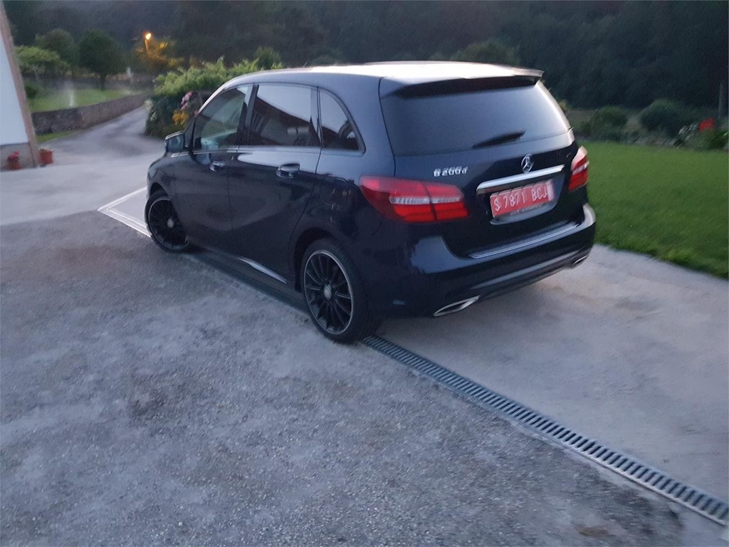Foto 3 Mercedes B200 amg